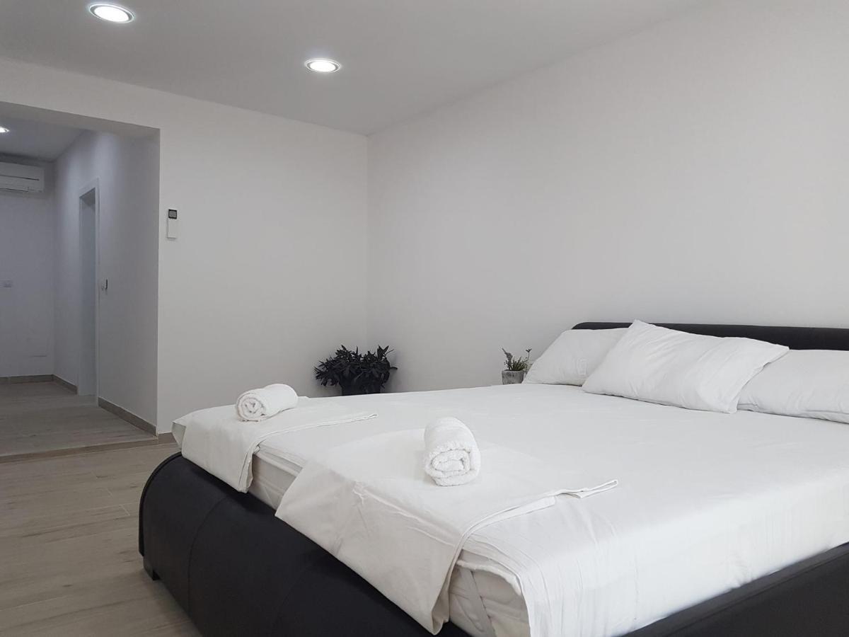 Rooms Lanterna Метайна Экстерьер фото